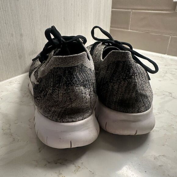 Men’s Nike Free Run - Picture 6 of 10